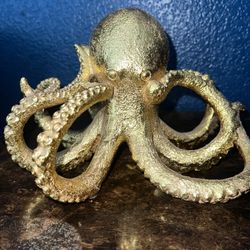 Octopus Statue