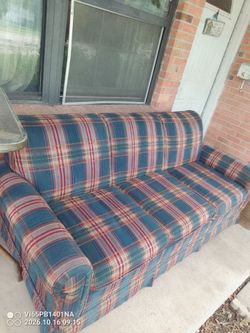 Bonito sofá cama bueno barato $85 Dlls