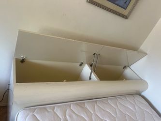 Full Sized Bed
