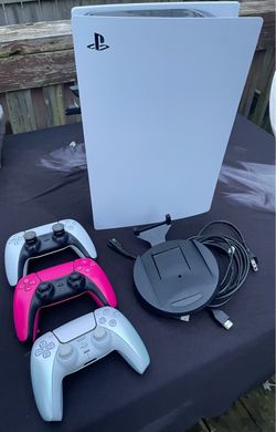 PS5 Disc Version System Bundle 825GB    (Like New)