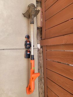 BATTERY POWERED WEED WACKER
