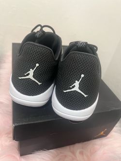 Jordan black eclipse size 6