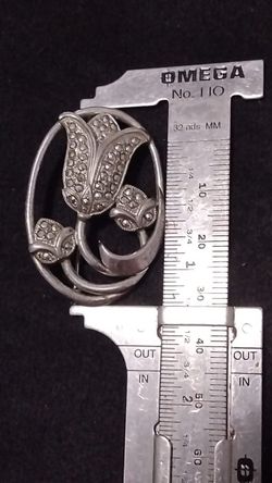 Vintage Silver sterling  Marcasite Floral Brooch Pin