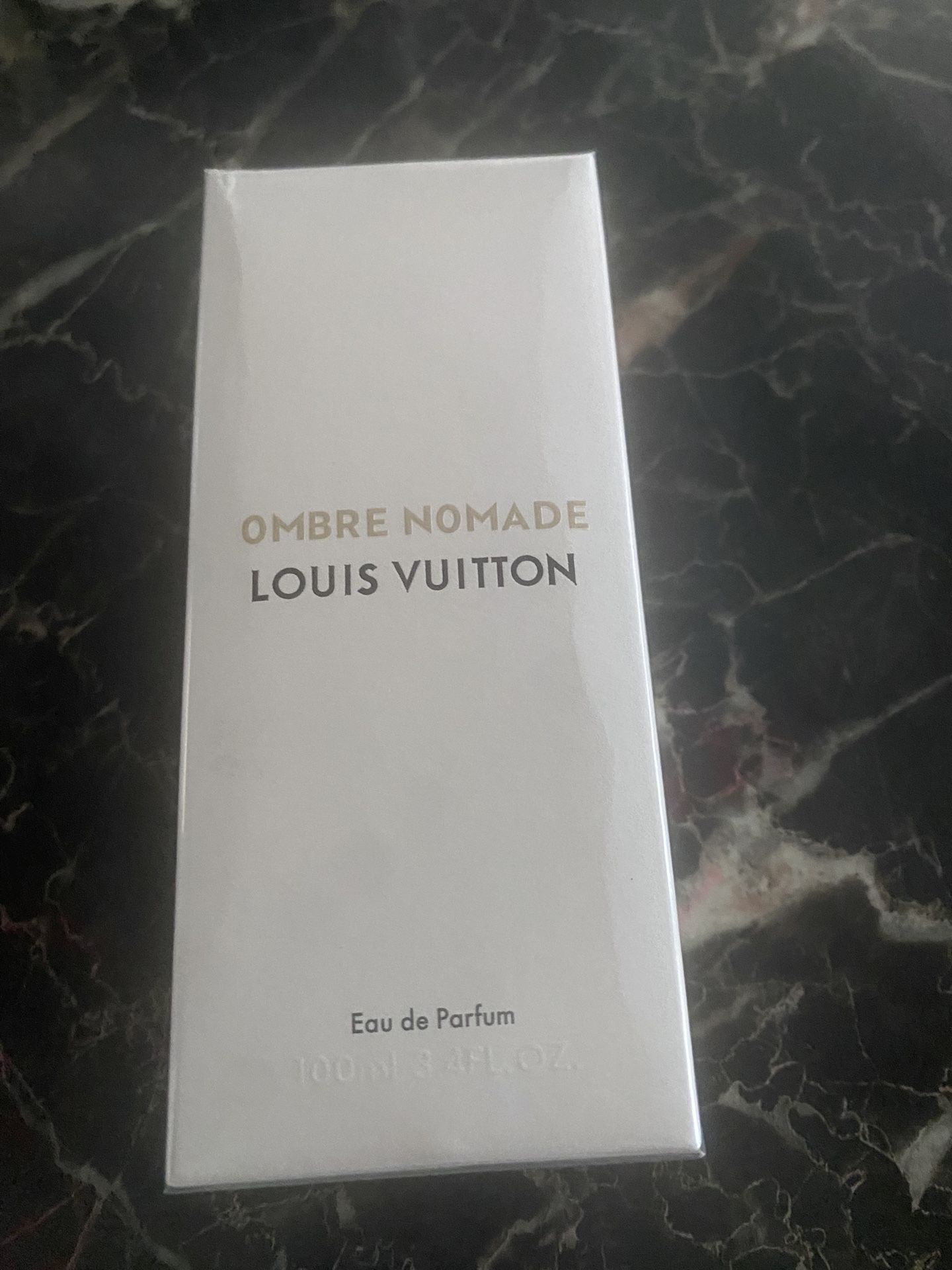 Louis Vuttion Ombré Nomade