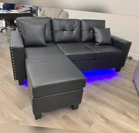 Black Modern Sectional Sofa 