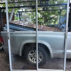 # Puerta Corrediza 60 X80 
