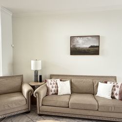 Haverty’s Rolled Arm Couch Sofa And Arm Chair 