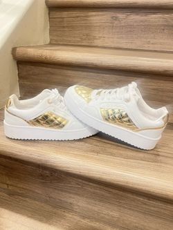 G Los Angeles Shoes For Woman’s Size 7.5 