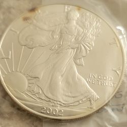 2002 SILVER Eagle $1 Coin