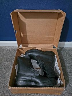 Boots steel toe