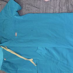 XS Women’s FIGS Scrubs Set