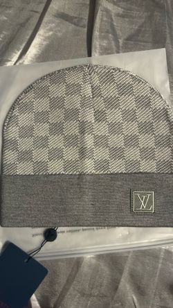 Grey lv