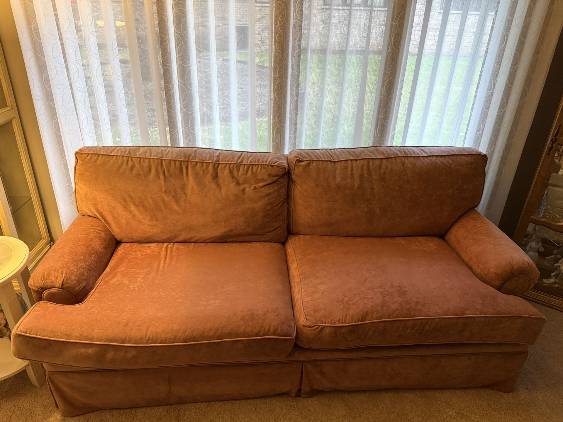 Plush Terracotta Velvet Sofa – Classic & Cozy Comfort