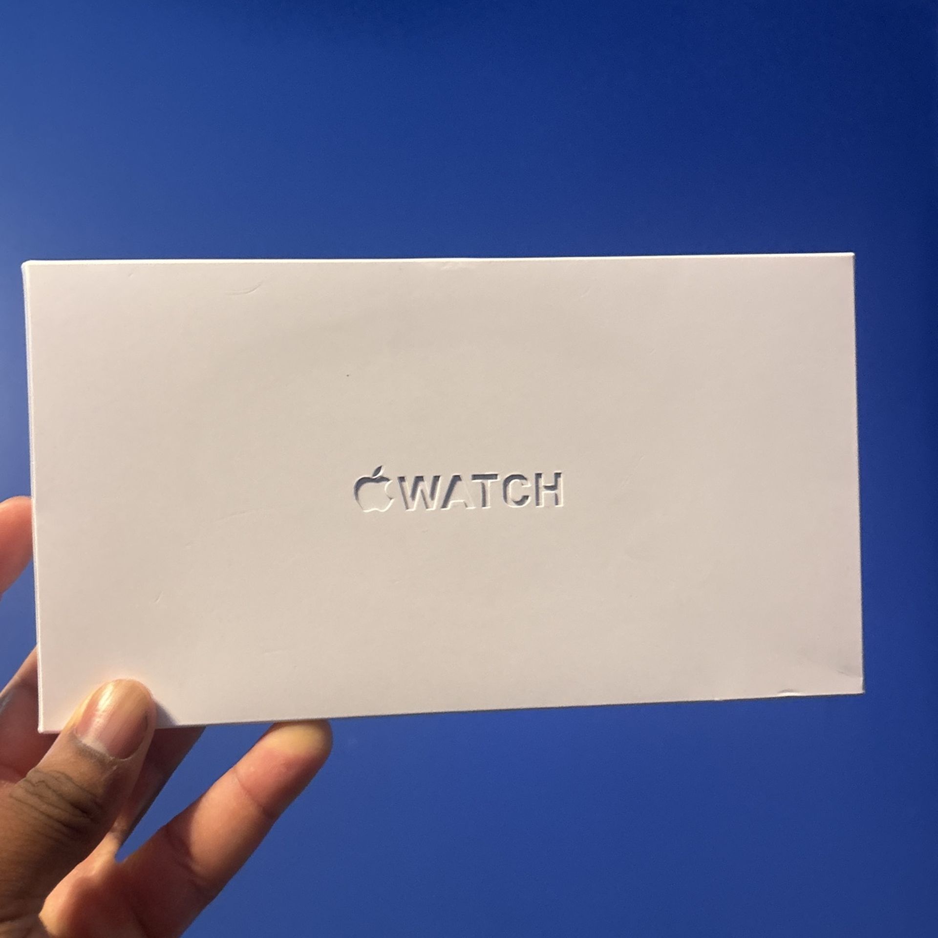 AirPods and Apple Watch Ultra 2 (READ DESCRIPTION)