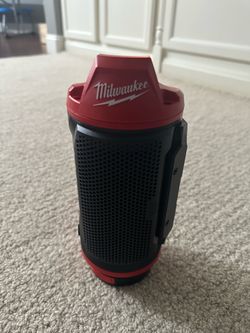 Milwaukee job site speaker