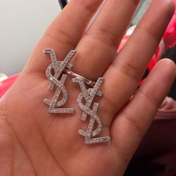 Silver y earrings