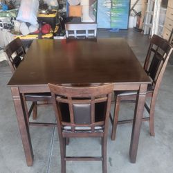 Nook Table
