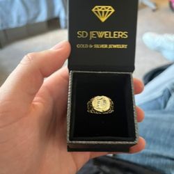 Gold Ring 