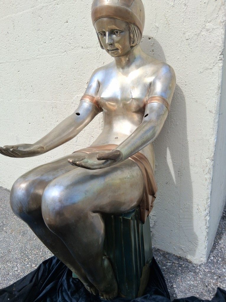 bronze,copper statue