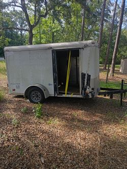 Enclosed trailer