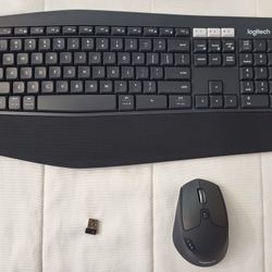 Logitech MK850 Performance Wireless Keyboard and M720 Triathlon Mouse Combo USB Bluetooth, Pair up to 3 device