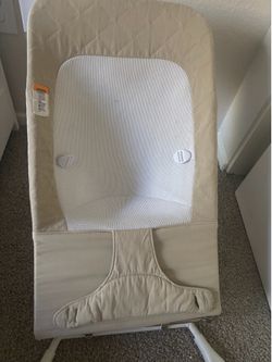 Baby bouncer