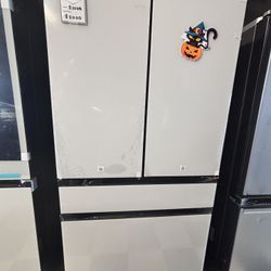 Samsung Bespoke 4-Door French w/ Beverage Center in White Glass