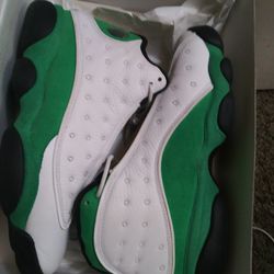 $120 Lucky Green Jordan 13   (Size 8)