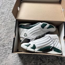 Authentic Air Jordan 14 Retro White/ Forest Green Size 9