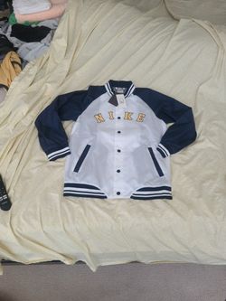 Nike wind breaker