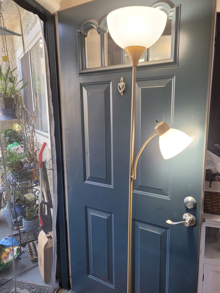 Torch lamp with task lamp 72 inches tall. $5.00.
