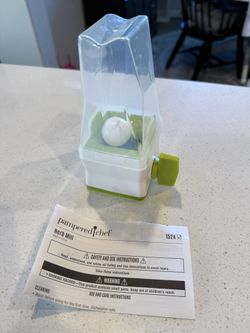 NWOB Pampered Chef Herb Mill