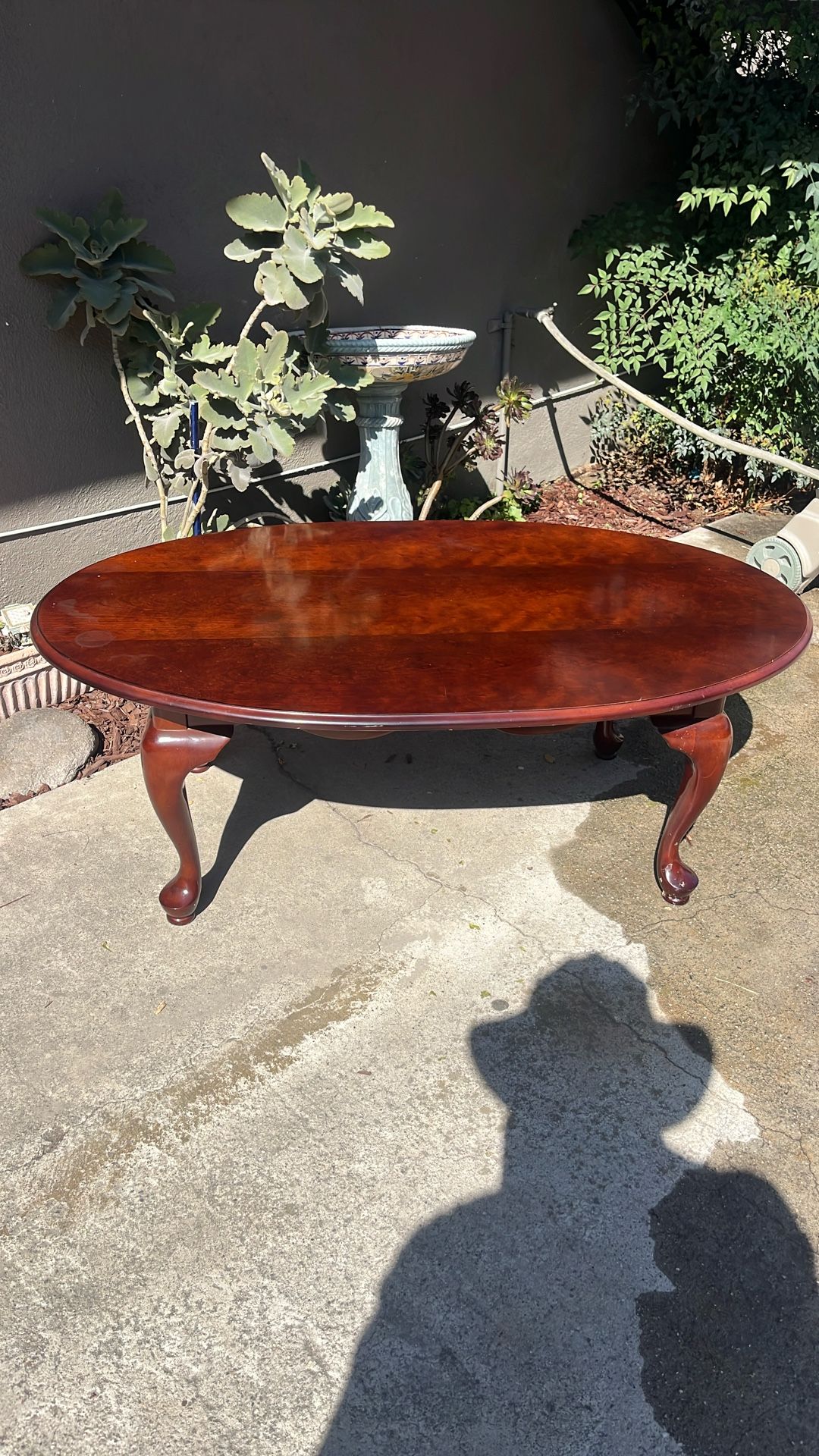 SOLID WOOD TABLE