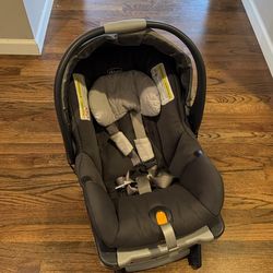 Chicco Infant Car Seat