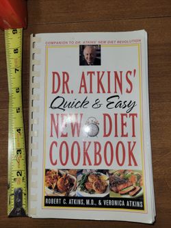 Dr. Atkins' Quick & Easy New Diet Cookbook by Veronica C. & Robert C. Atkins