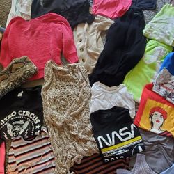 Womans Clothes Sizes SM And XS BUNDLE 