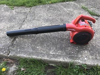 Homelite gas blower (brand new!!!!!!) 150 MPH 400 CFM 2-Cycle Handheld Gas Leaf Blower