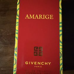 Givenchy Amarige Toilette 