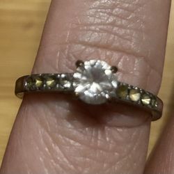 Silver Women’s Size 10 Ring