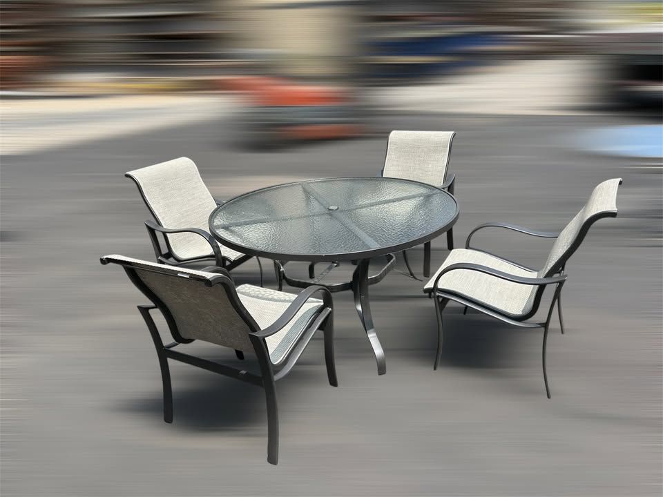 Tropitone patio set from Cabin House (Table and 4 chairs)