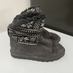 Girls Bearpaw Boots  