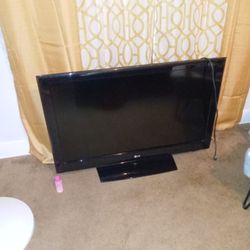 LG TV for sale 43 In Very Good Cond