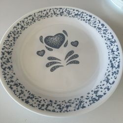 Corelle Blue Hearts, Dishes