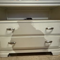 Dresser / Night Stand