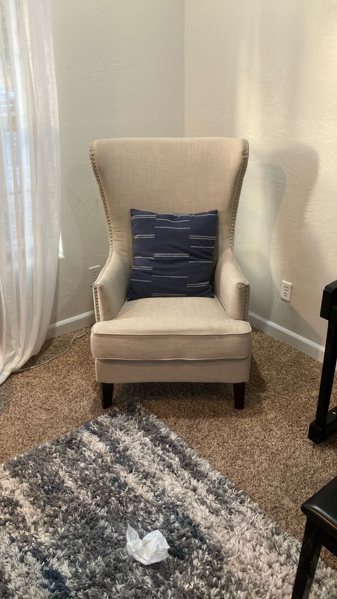 2 Living Room Chairs