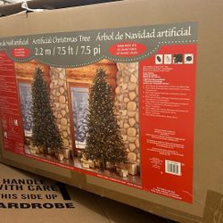 Pre-Lit Christmas tree