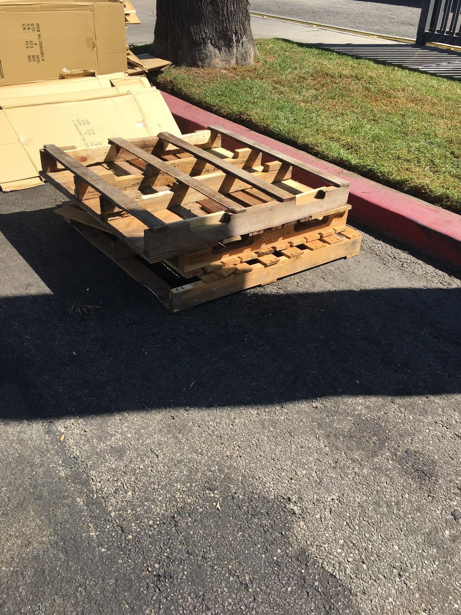 Free pallets