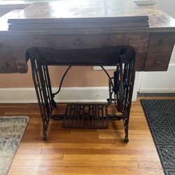 Antique Sewing Machine 
