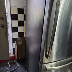 Refrigerator General Electric $130