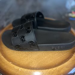 GUCCI SLIDES 